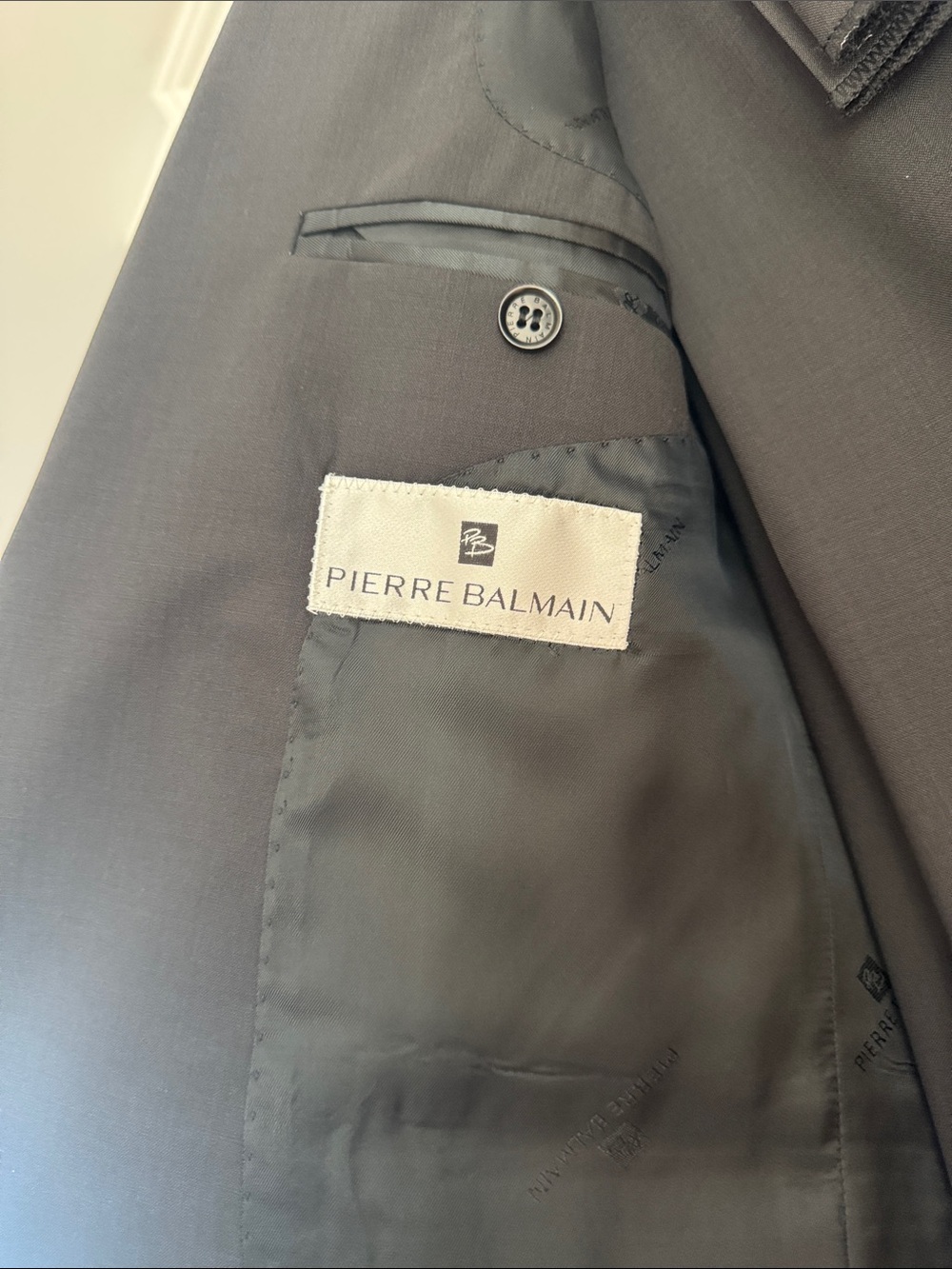 Pierre Balmain - Picture 4 of 7